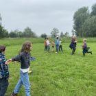 Wilde (bijen en) kindjes deel 1